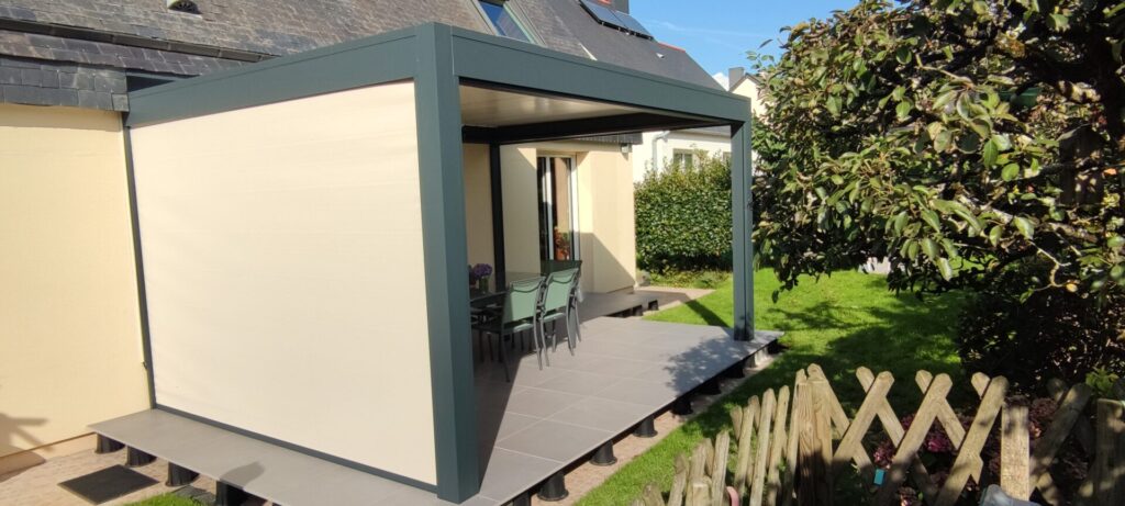 Pergola screen